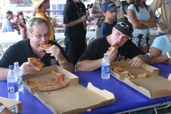 Pizza eating