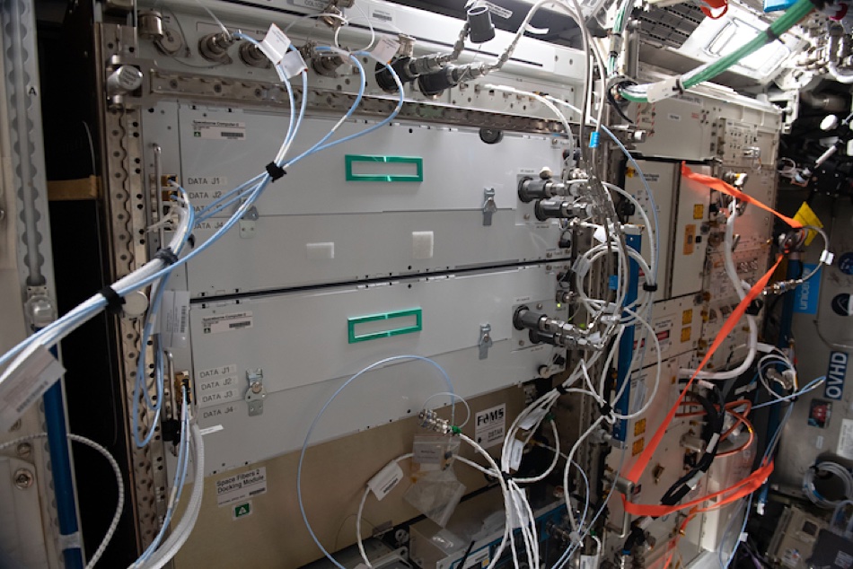 HPE SBC-2 lockers featuring Kioxia storage