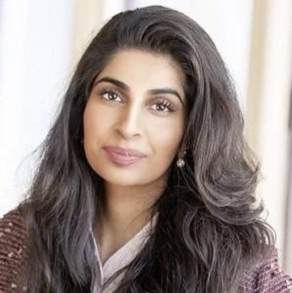 Ghazal Asif, Rubrik
