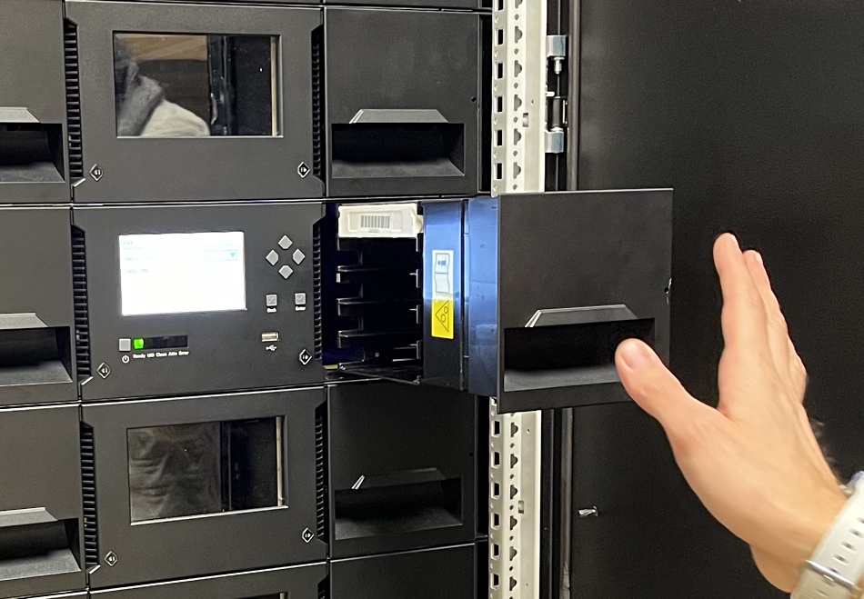 Cerabyte cartridge side-mounted in drawer